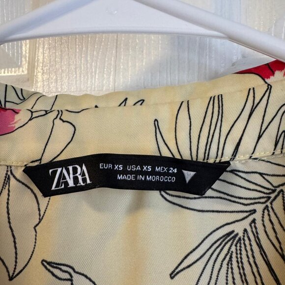 Floral Satin Button Down Kimono Shirt - Picture 3 of 3